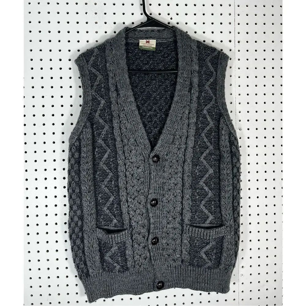 Carraig Donn  wool sweater vest